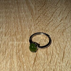 Elegant Green Stone Silver Tone Ring